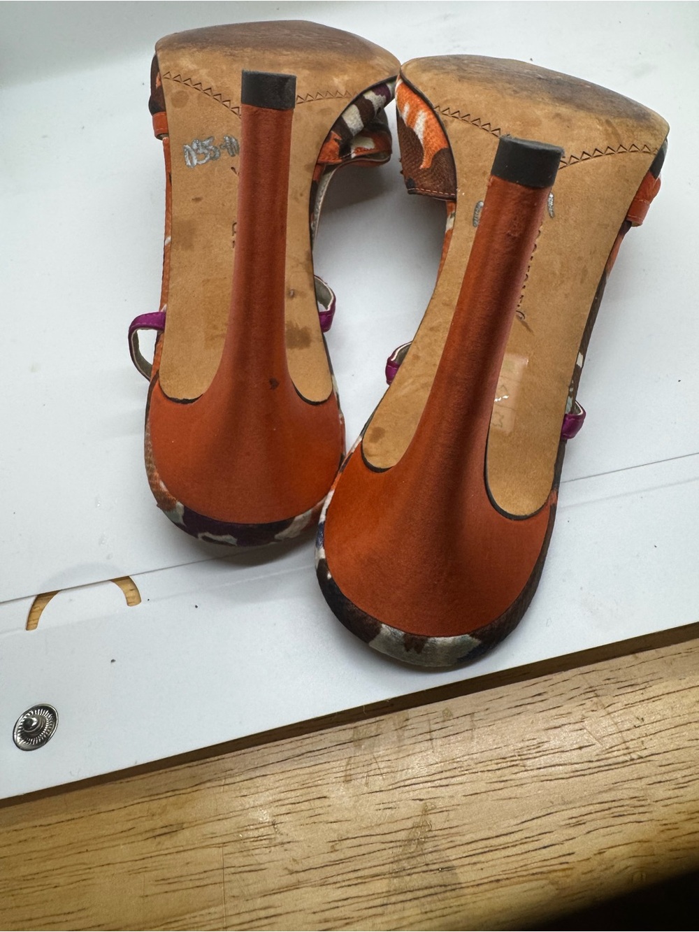 J.Renee Orange and Purple Pointed Slingback Heels - Picture 4 of 4